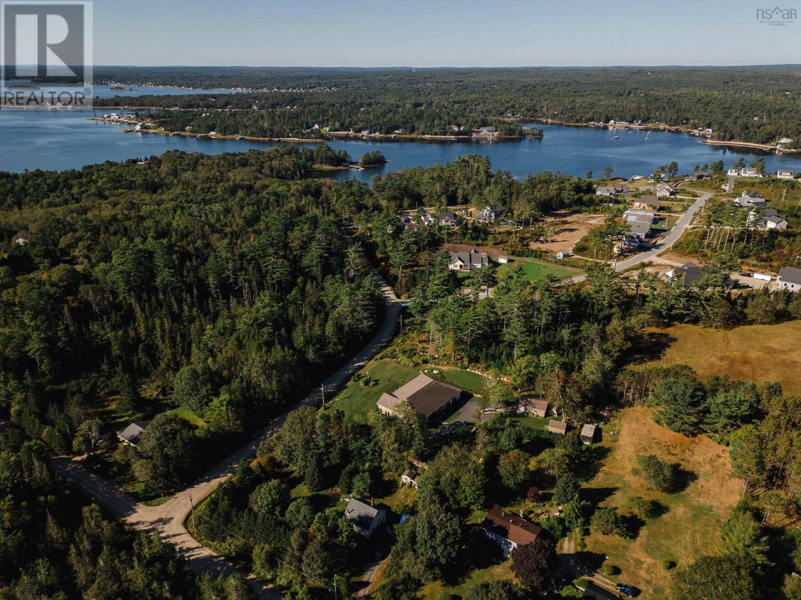 10 Swallow Point Road, Chester Basin, Nova Scotia  B0J 1K0 - Photo 3 - 202500236