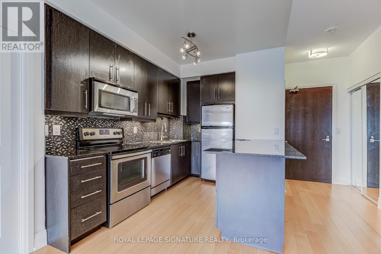 Ph8 - 1 De Boers Drive, Toronto, Ontario  M3J 0G6 - Photo 8 - W11908892