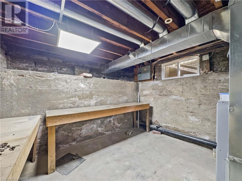 70 Victoria Street, Brantford, Ontario  N3S 3K4 - Photo 20 - 40687633