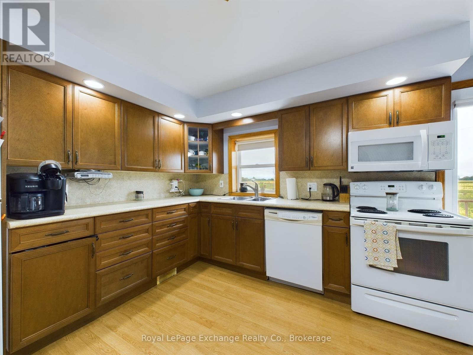 41666 Browntown Road, Morris-Turnberry, Ontario  N0G 1G0 - Photo 7 - X11908921