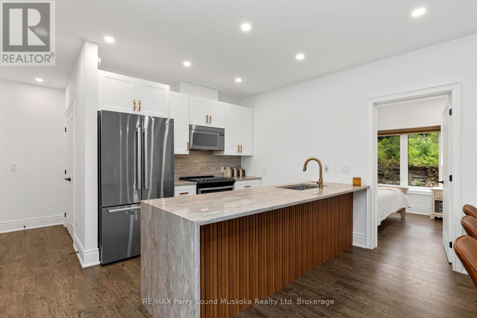 201 - 11c Salt Dock Road, Parry Sound, Ontario  P2A 3B6 - Photo 19 - X11908987