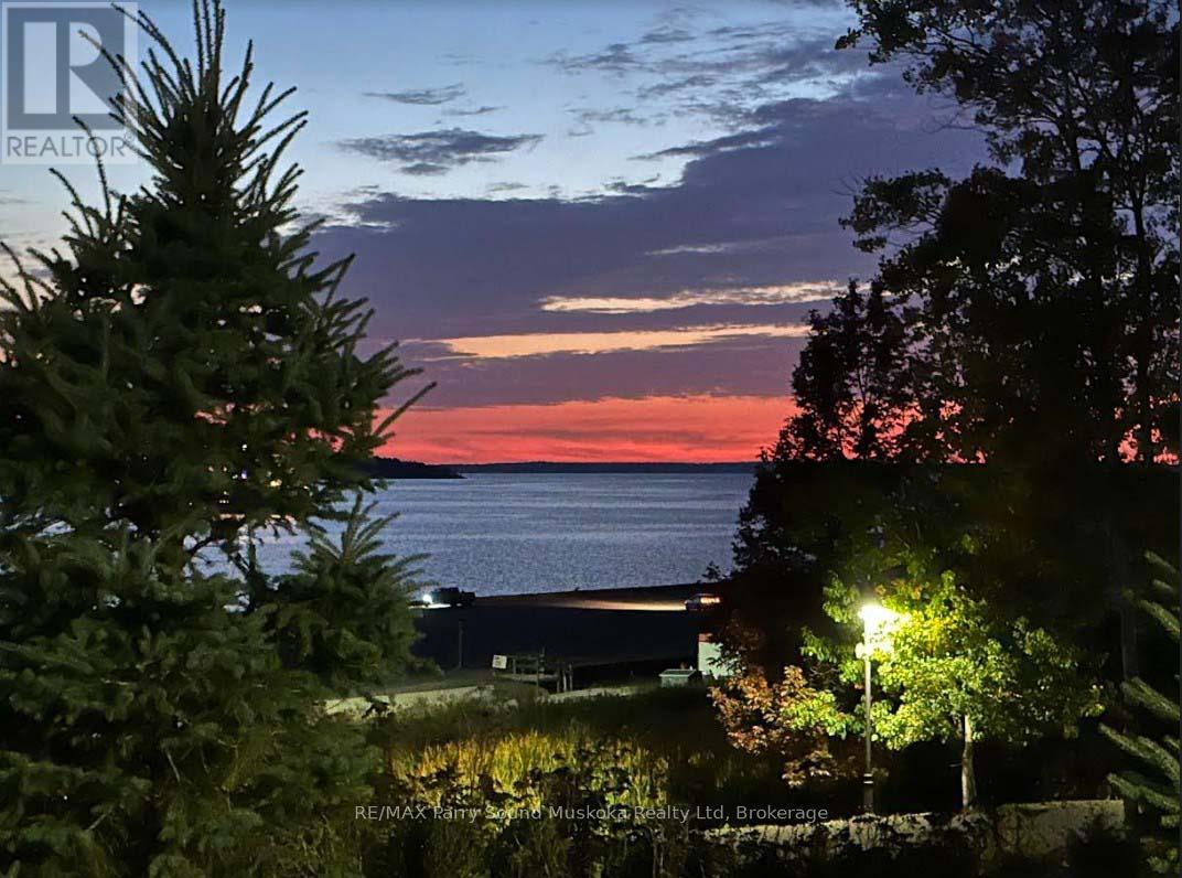 201 - 11c Salt Dock Road, Parry Sound, Ontario  P2A 3B6 - Photo 2 - X11908987