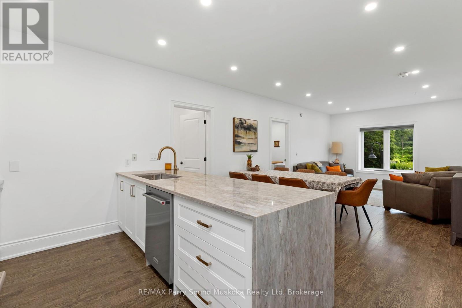 201 - 11c Salt Dock Road, Parry Sound, Ontario  P2A 3B6 - Photo 22 - X11908987