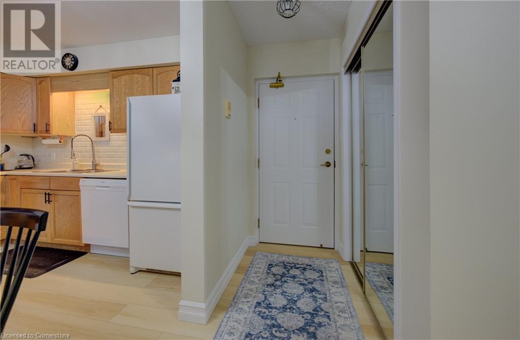 460 Durham Street W Unit# 108, Mount Forest, Ontario  N0G 2L1 - Photo 5 - 40687964