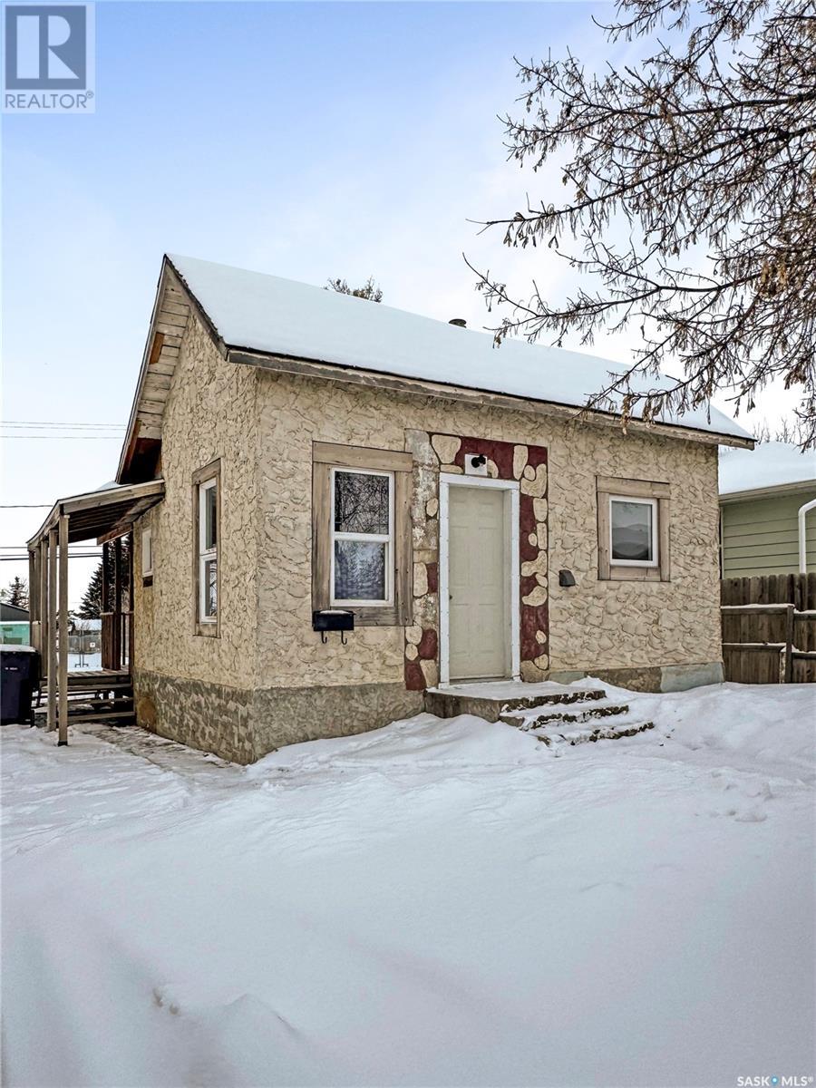 711 110th Street, North Battleford, Saskatchewan  S9A 2G7 - Photo 1 - SK992297