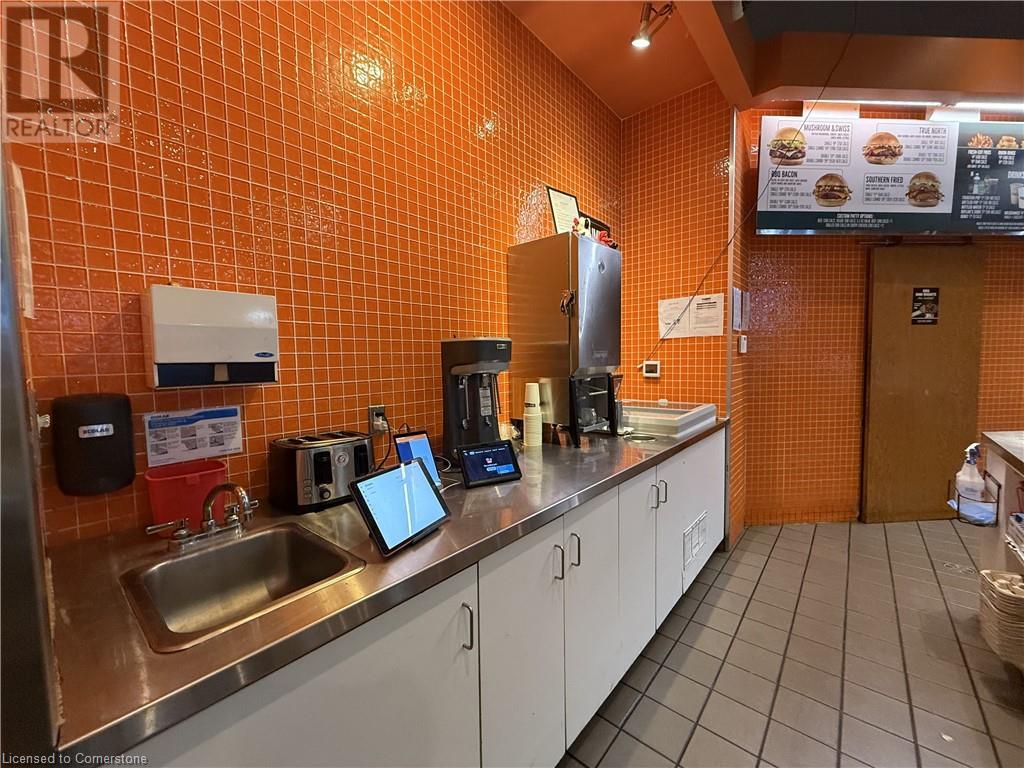 1400 Ottawa Street S Unit# B19, Kitchener, Ontario  N2E 4E2 - Photo 10 - 40687212