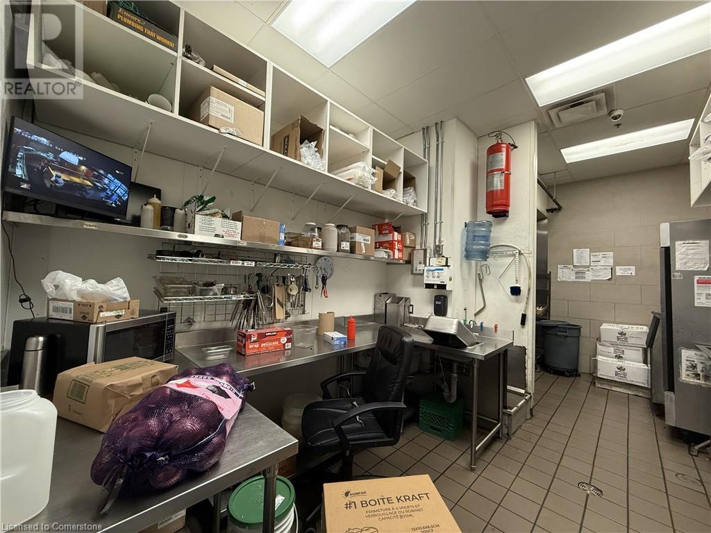 1400 Ottawa Street S Unit# B19, Kitchener, Ontario  N2E 4E2 - Photo 8 - 40687212