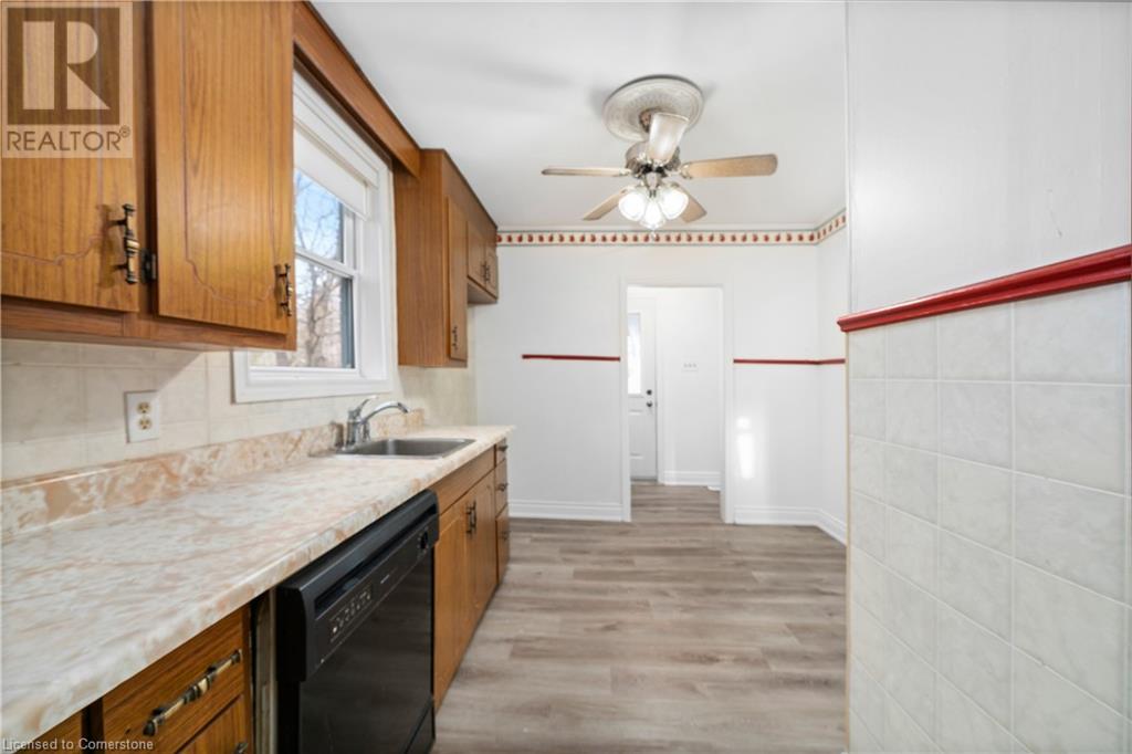 29 Donald Street, Belleville, Ontario  K8P 2J1 - Photo 12 - 40686338