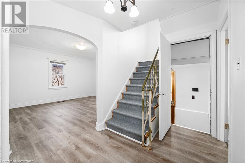 29 Donald Street, Belleville, Ontario  K8P 2J1 - Photo 14 - 40686338