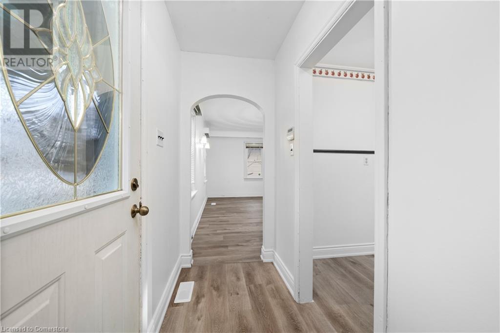 29 Donald Street, Belleville, Ontario  K8P 2J1 - Photo 5 - 40686338