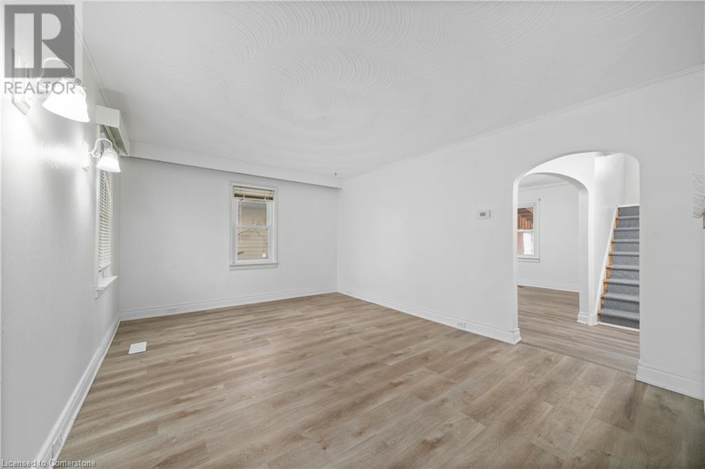 29 Donald Street, Belleville, Ontario  K8P 2J1 - Photo 6 - 40686338