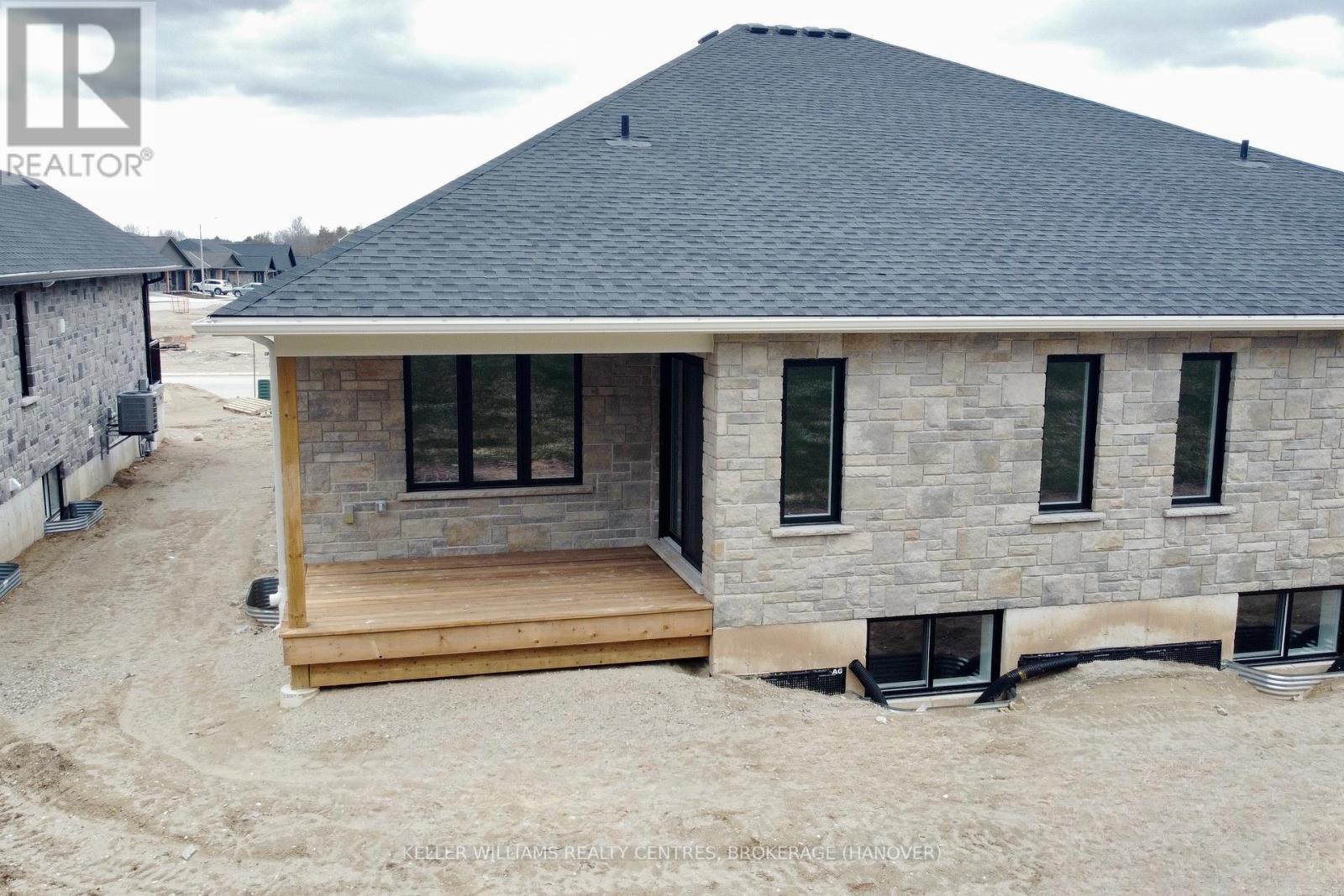 813 22nd Avenue A, Hanover, Ontario  N4N 0C5 - Photo 2 - X10846350