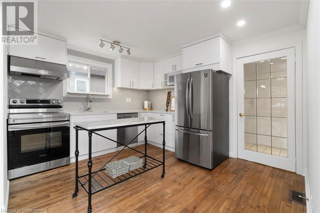 642 West 5th Street, Hamilton, Ontario  L9C 3R2 - Photo 5 - 40687901