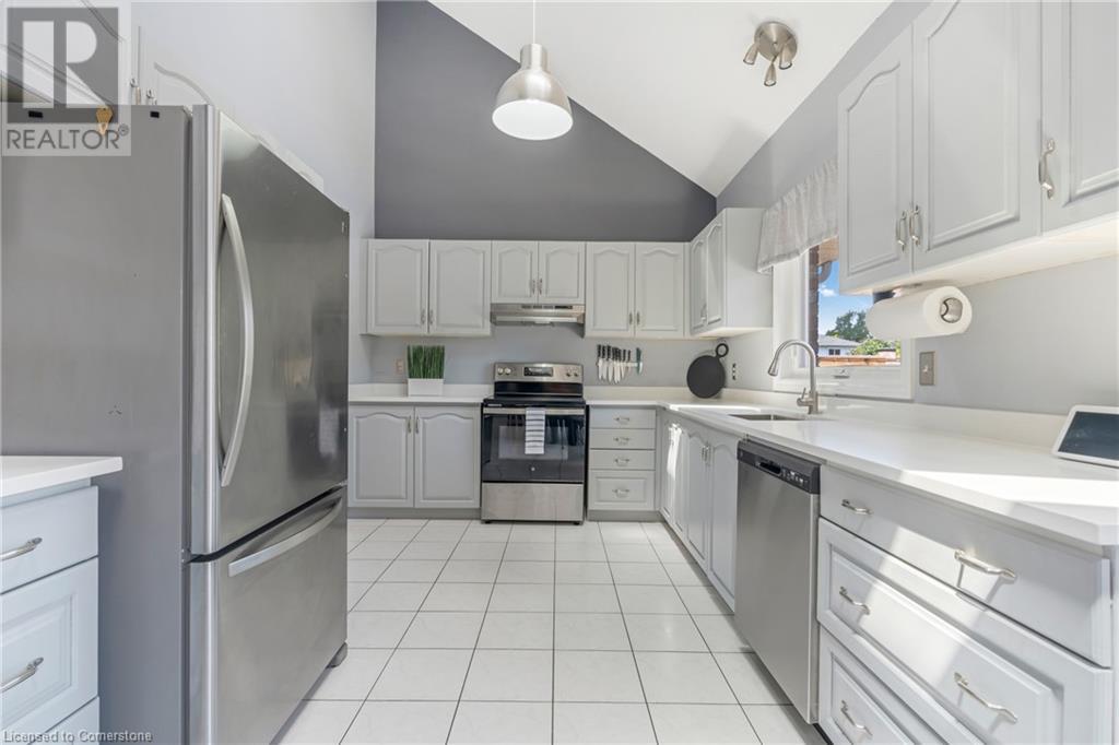 68 Riviera Ridge, Stoney Creek, Ontario  L8E 5E7 - Photo 14 - 40687885