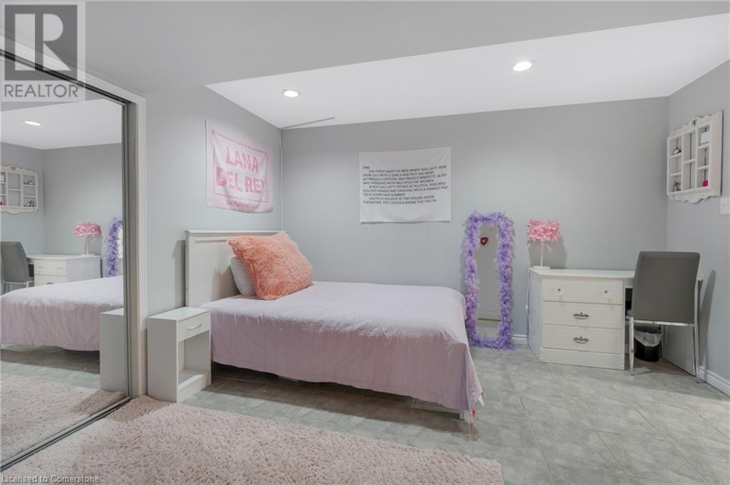 68 Riviera Ridge, Stoney Creek, Ontario  L8E 5E7 - Photo 34 - 40687885