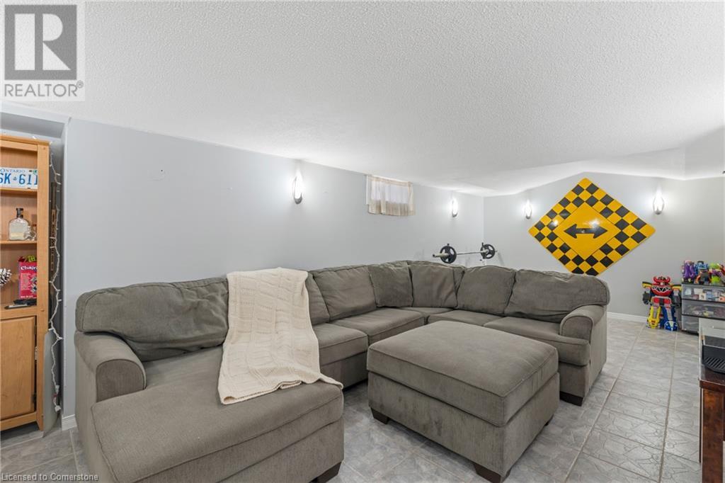 68 Riviera Ridge, Stoney Creek, Ontario  L8E 5E7 - Photo 38 - 40687885