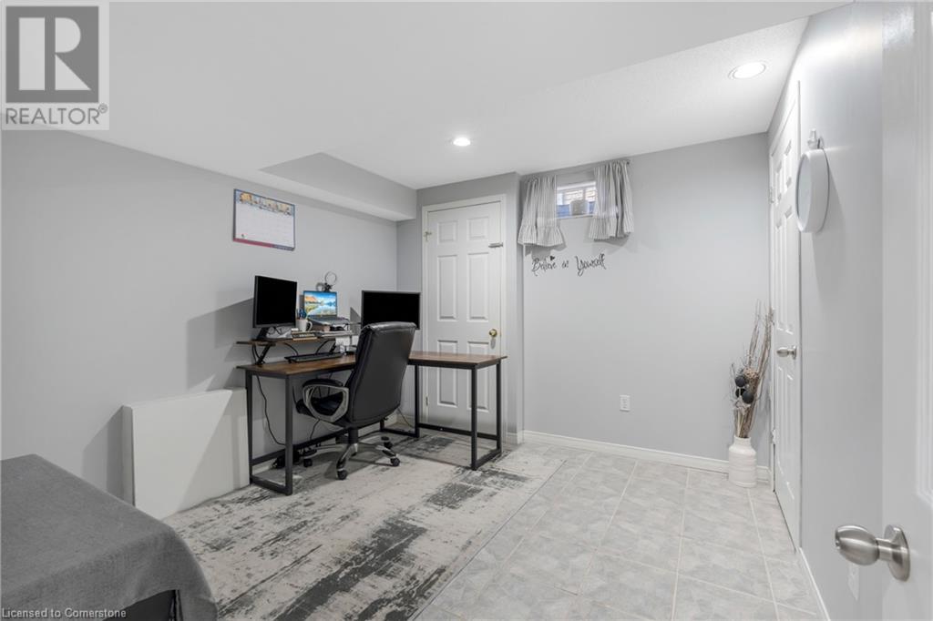 68 Riviera Ridge, Stoney Creek, Ontario  L8E 5E7 - Photo 43 - 40687885