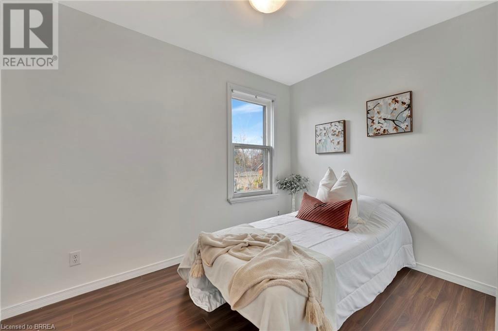 11 Rose Avenue, Brantford, Ontario  N3S 2M1 - Photo 12 - 40674367