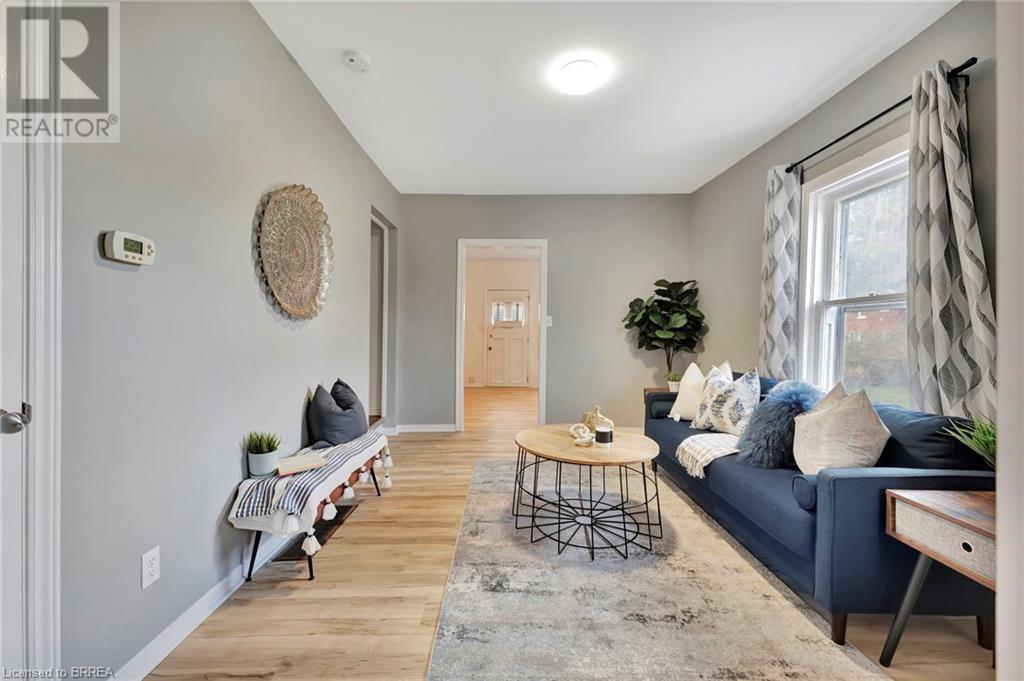 11 Rose Avenue, Brantford, Ontario  N3S 2M1 - Photo 5 - 40674367