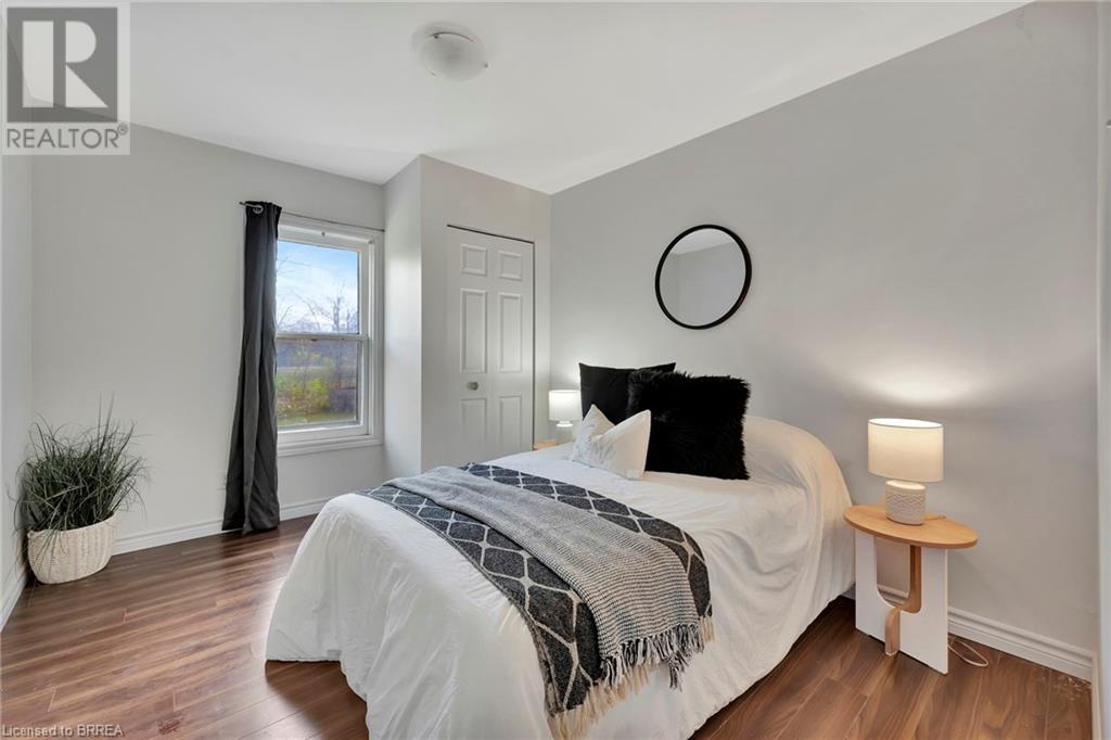 11 Rose Avenue, Brantford, Ontario  N3S 2M1 - Photo 11 - 40674367