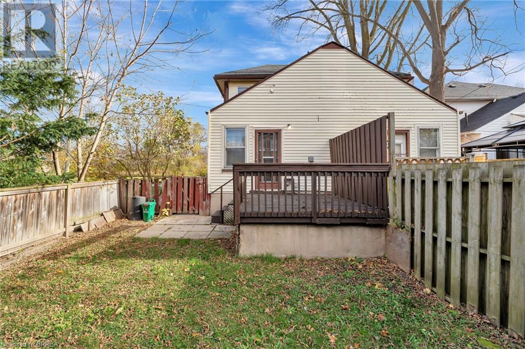 11 Rose Avenue, Brantford, Ontario  N3S 2M1 - Photo 17 - 40674367