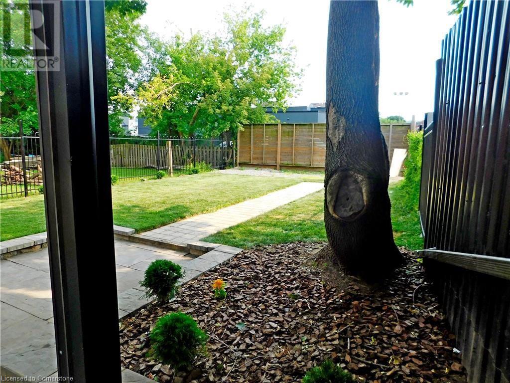 8 Harvey Street, Hamilton, Ontario  L8L 2L8 - Photo 20 - 40684871