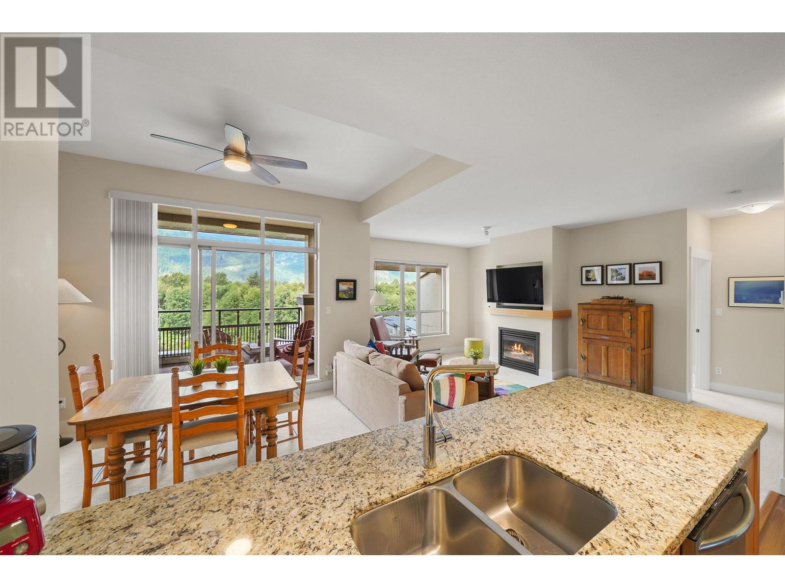 603 1211 Village Green Way, Squamish, British Columbia  V8B 0R7 - Photo 10 - R2952628