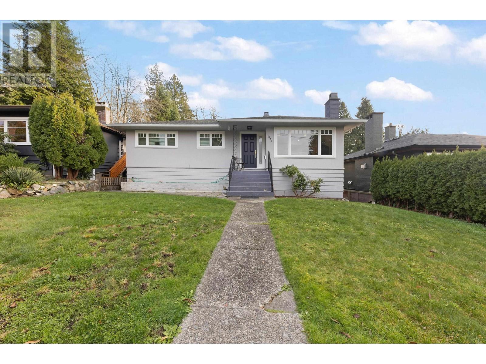 1820 Larson Road, North Vancouver, British Columbia  V7M 2Z6 - Photo 1 - R2952612