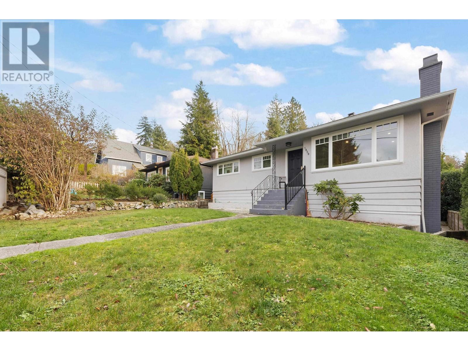 1820 Larson Road, North Vancouver, British Columbia  V7M 2Z6 - Photo 2 - R2952612