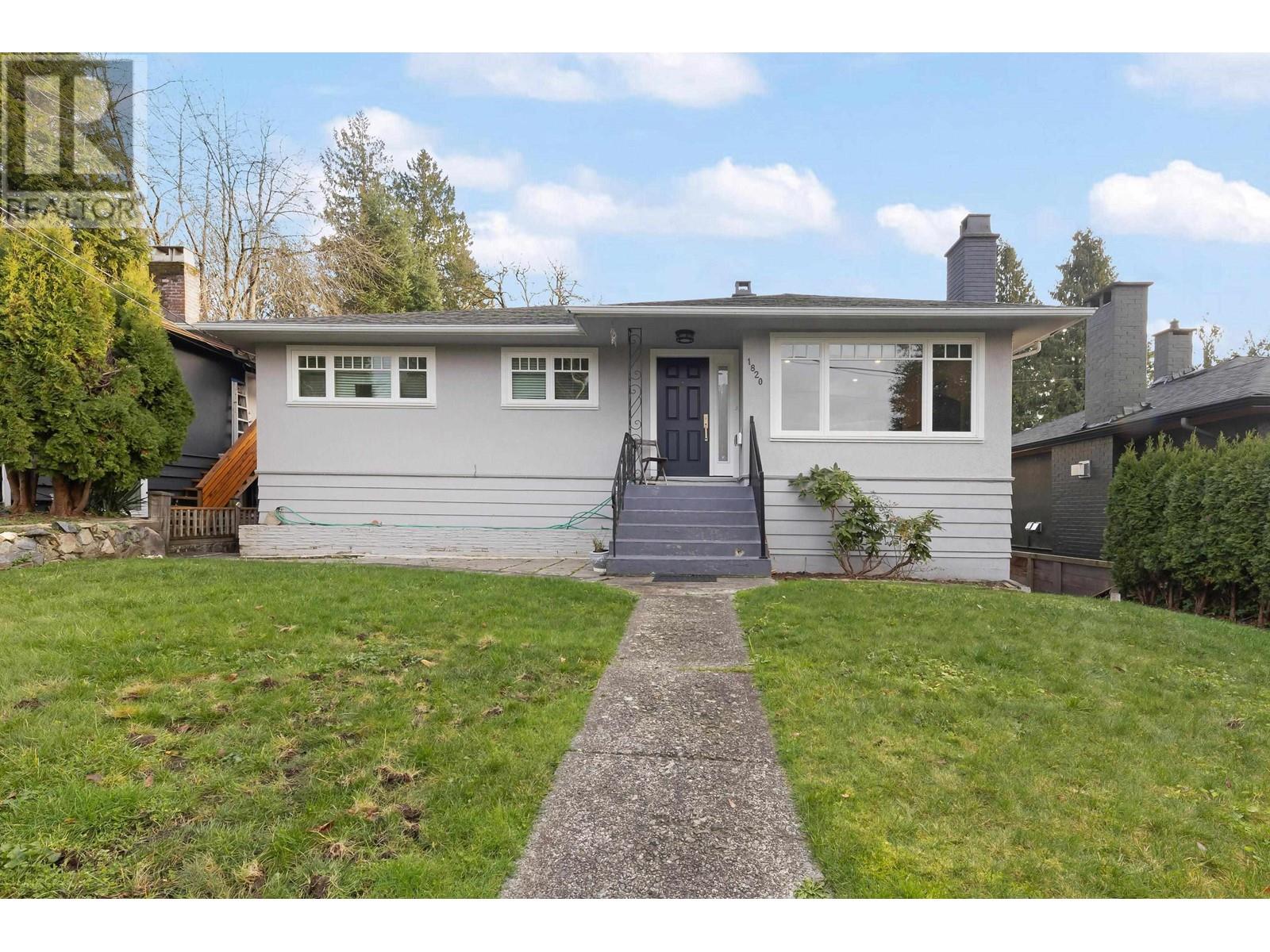 1820 Larson Road, North Vancouver, British Columbia  V7M 2Z6 - Photo 3 - R2952612