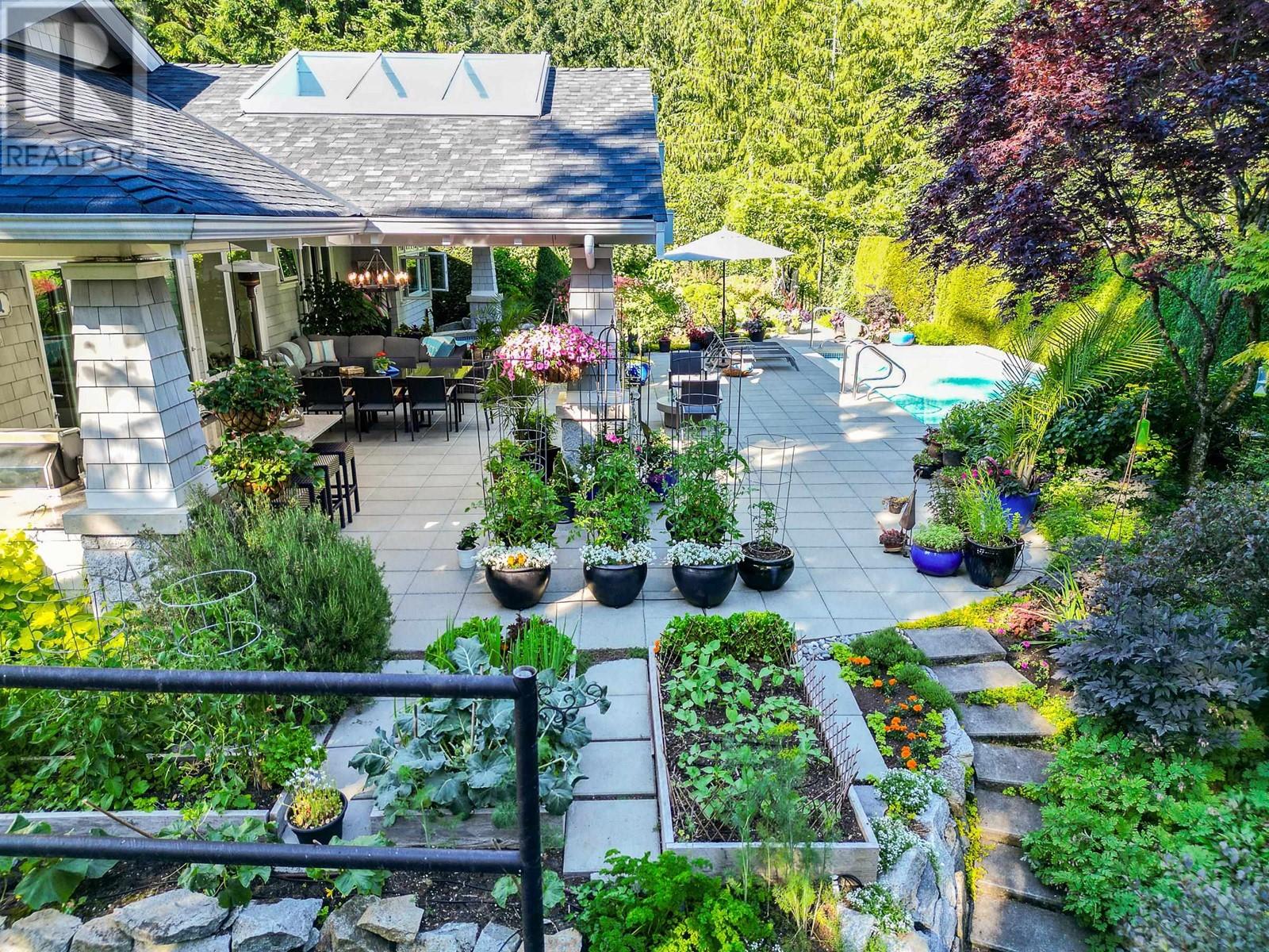 4696 Woodgreen Drive, West Vancouver, British Columbia  V7S 2V5 - Photo 25 - R2952645