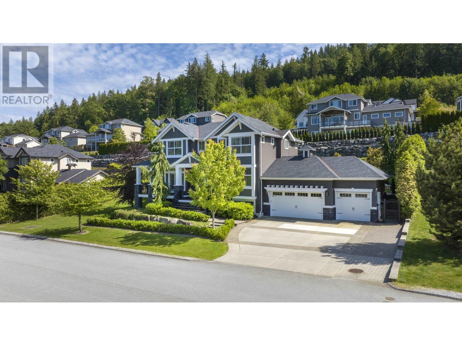 Property at 25518 BOSONWORTH AVENUE image 2