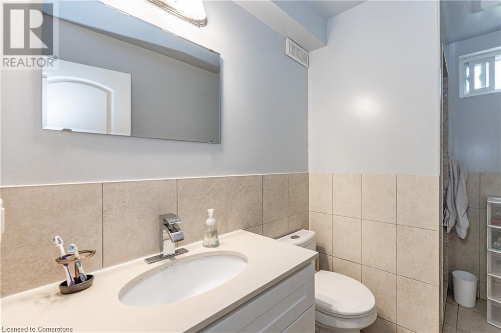 217 Donnici Drive Unit# Lower, Hamilton, Ontario  L9B 2W4 - Photo 7 - 40687242