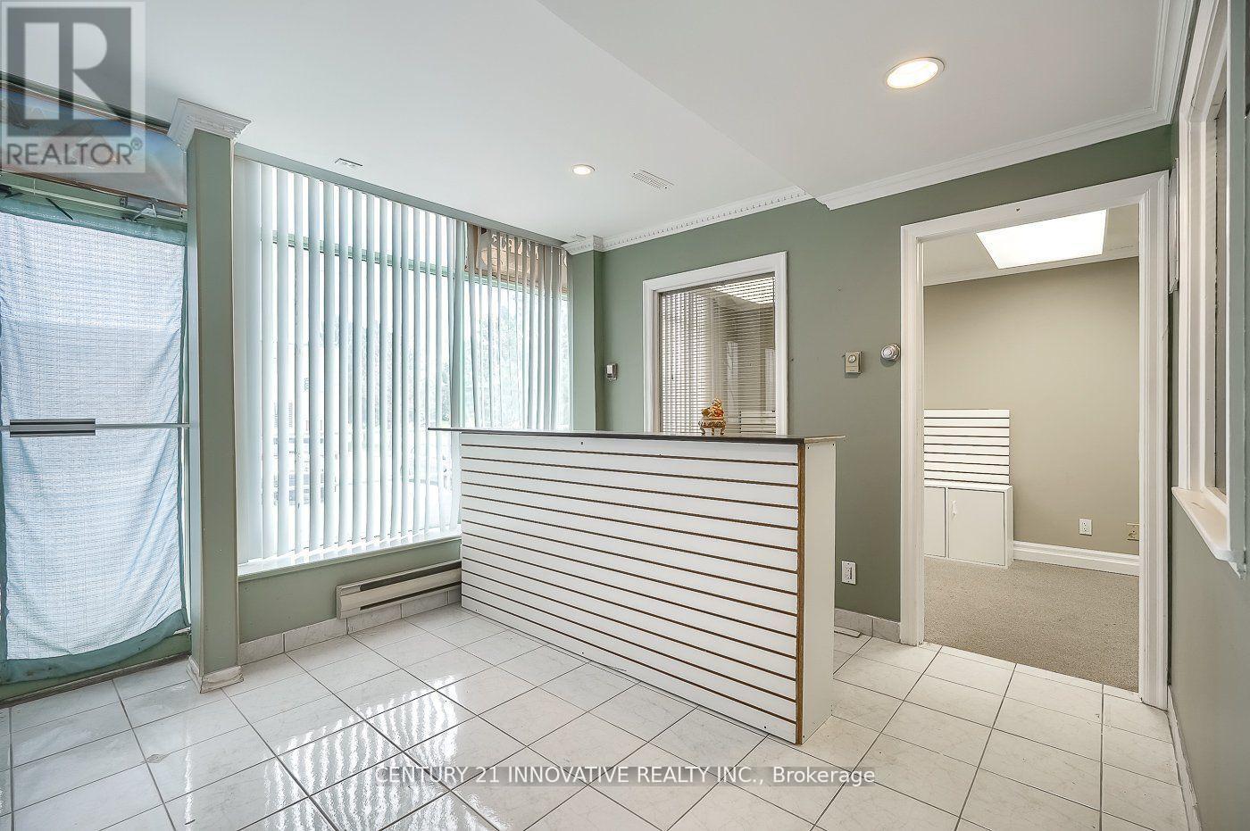Property at 8 - 110 IRONSIDE CRESCENT image 1