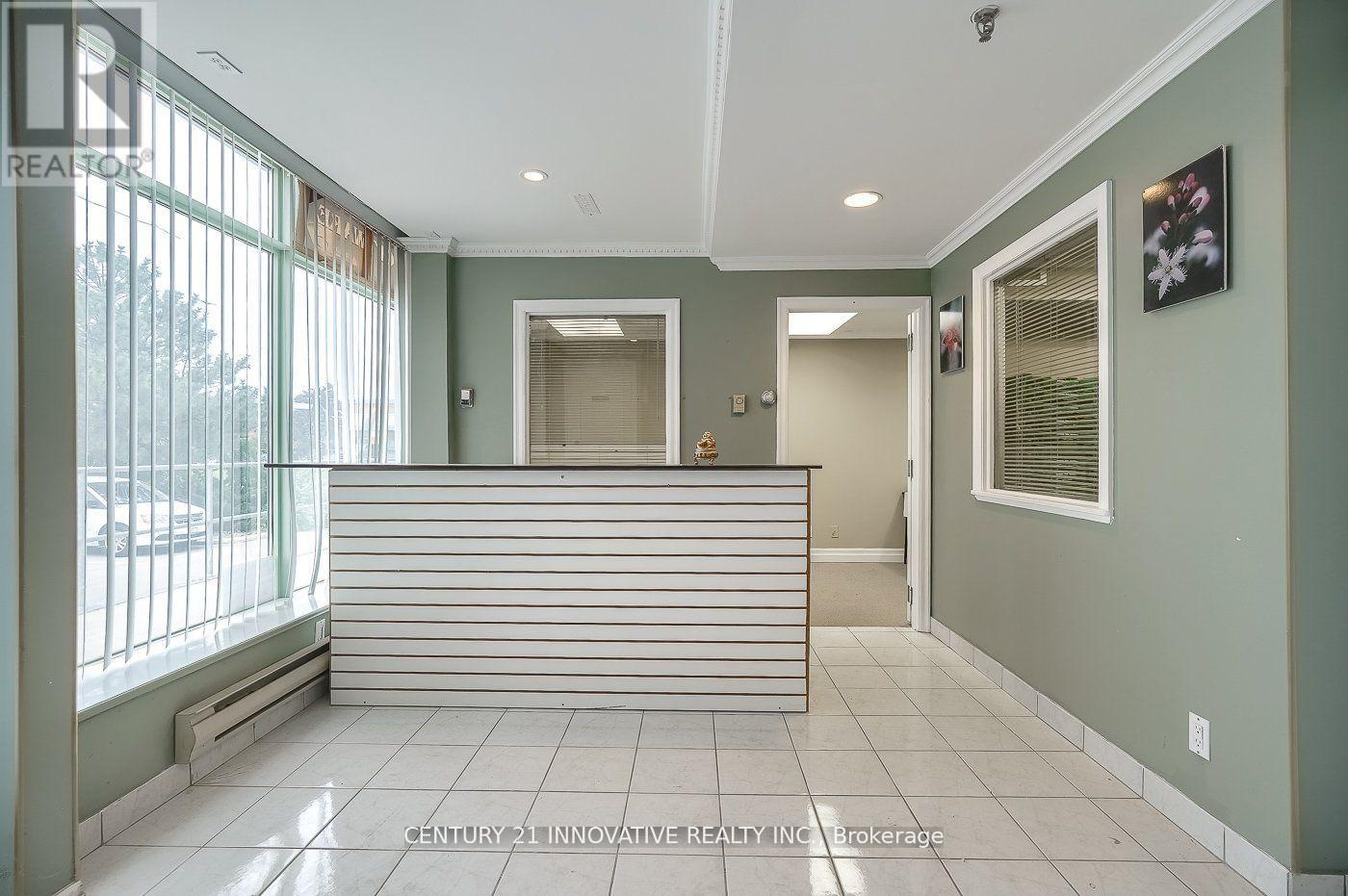 Property at 8 - 110 IRONSIDE CRESCENT image 3