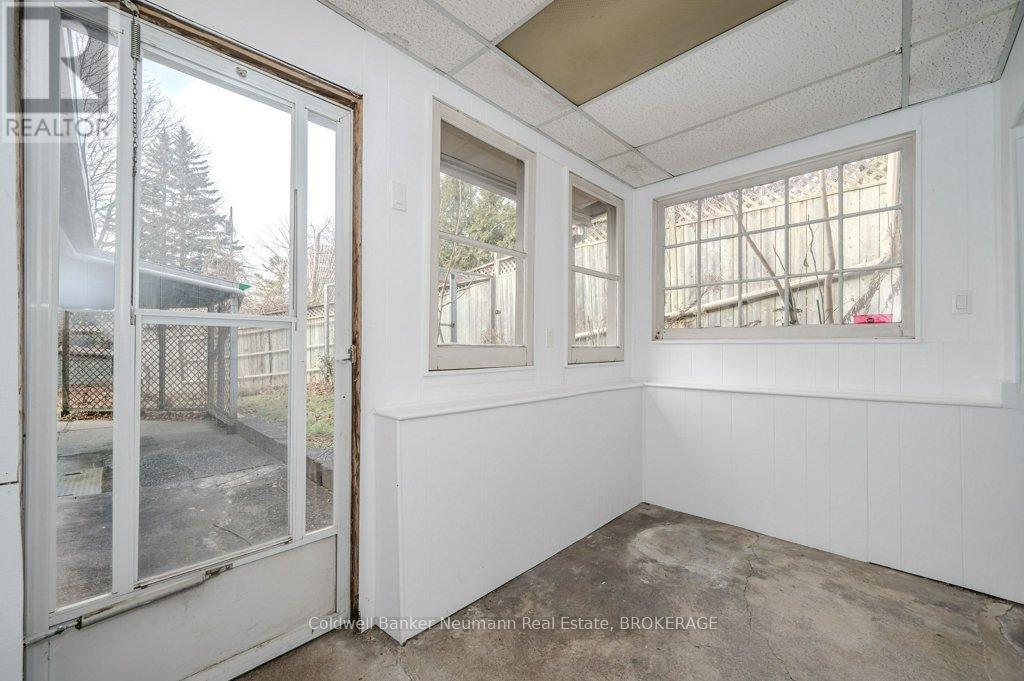 35 Meadowview Avenue, Guelph, Ontario  N1H 5S7 - Photo 16 - X11908071