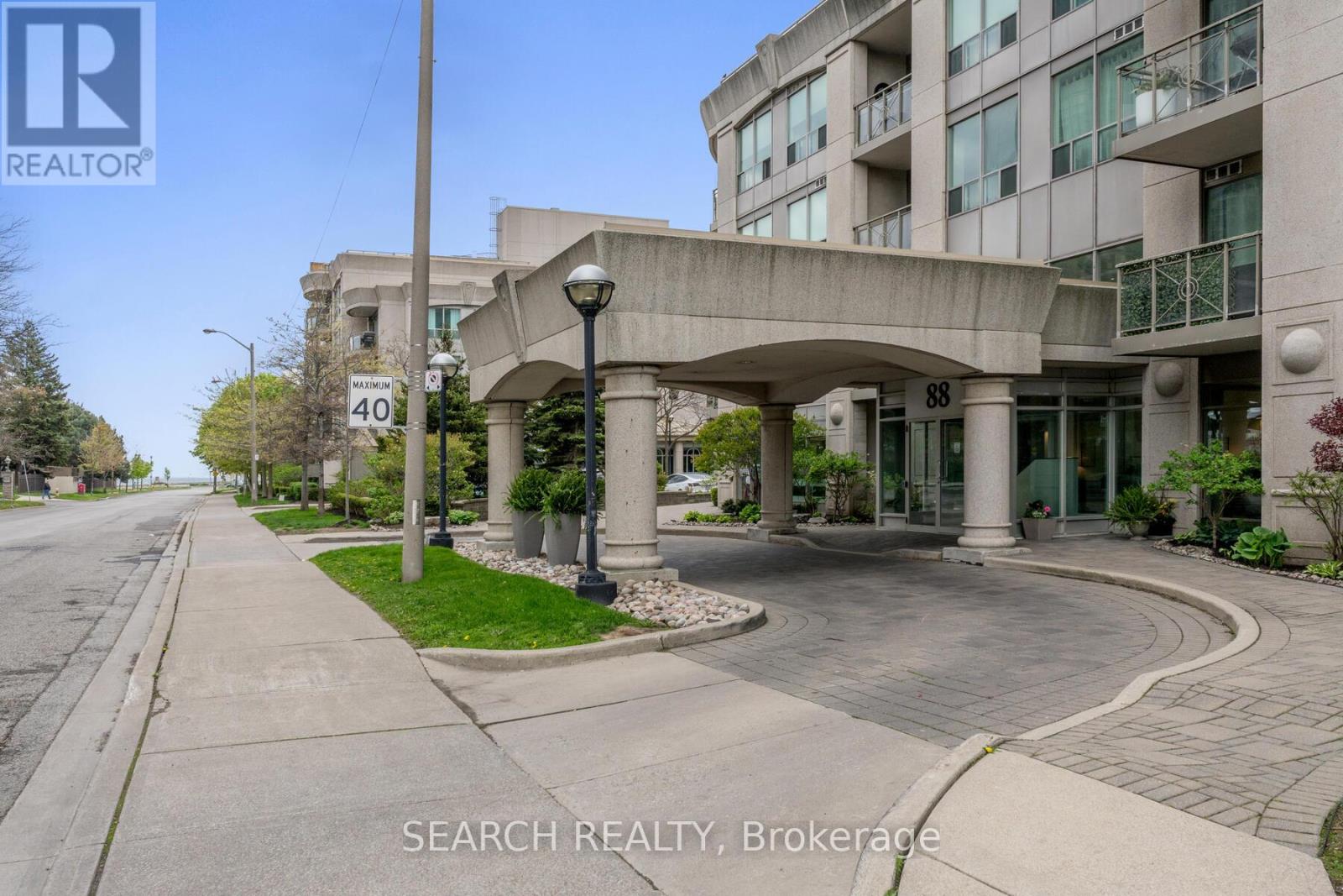 Ph101 - 88 Palace Pier Court, Toronto, Ontario  M8V 4C2 - Photo 3 - W11909114