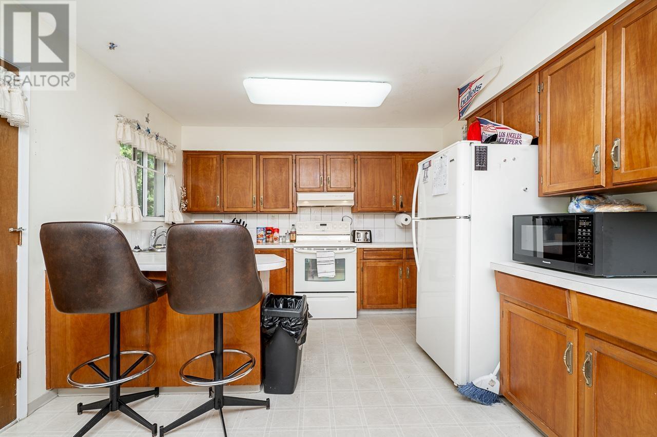 605 Midvale Street, Coquitlam, British Columbia  V3J 6L7 - Photo 12 - R2952163