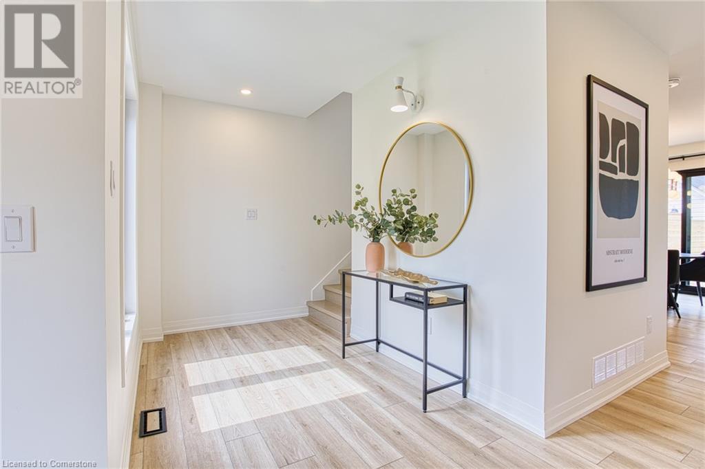 11 Nelles Road N, Grimsby, Ontario  L3M 2Z5 - Photo 18 - 40682233