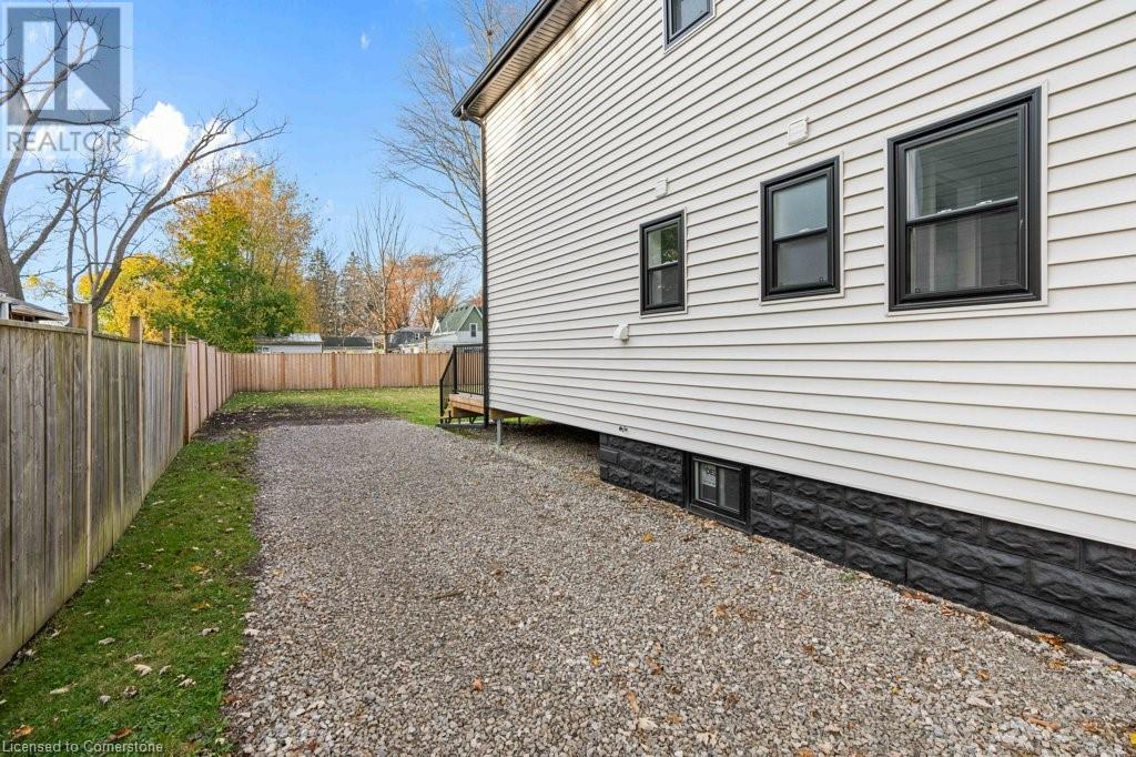 122 Cross Street W, Dunnville, Ontario  N1A 1N2 - Photo 38 - 40687940