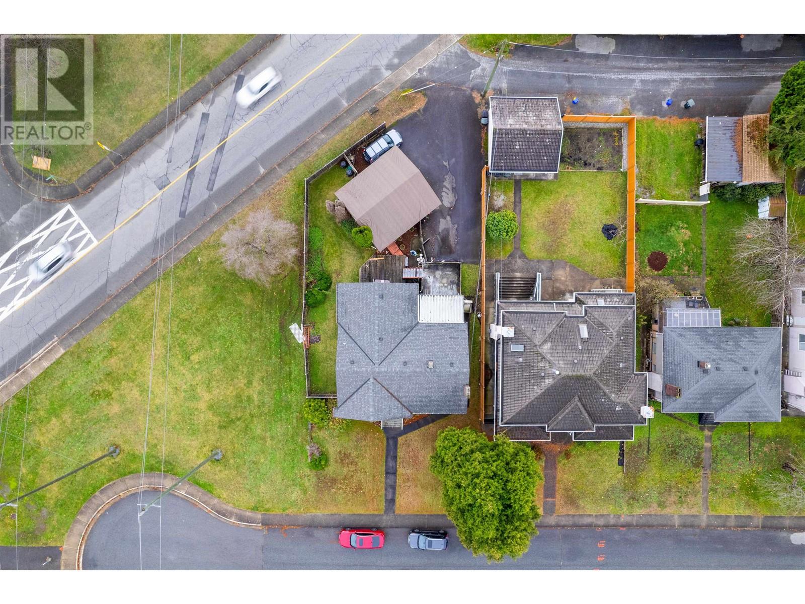 7068 Burford Street, Burnaby, British Columbia V5E 1S2 - Photo 3 - R2946576