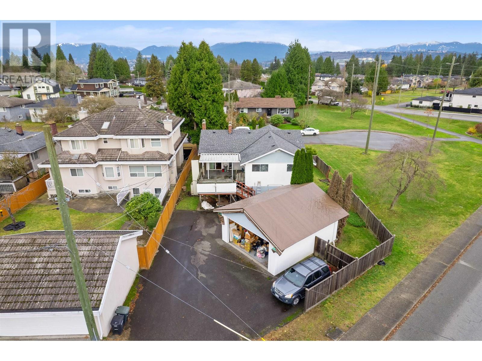 7068 Burford Street, Burnaby, British Columbia V5E 1S2 - Photo 6 - R2946576