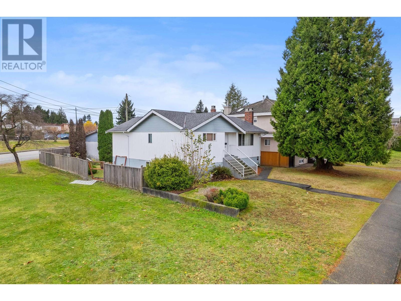 7068 Burford Street, Burnaby, British Columbia V5E 1S2 - Photo 2 - R2946576