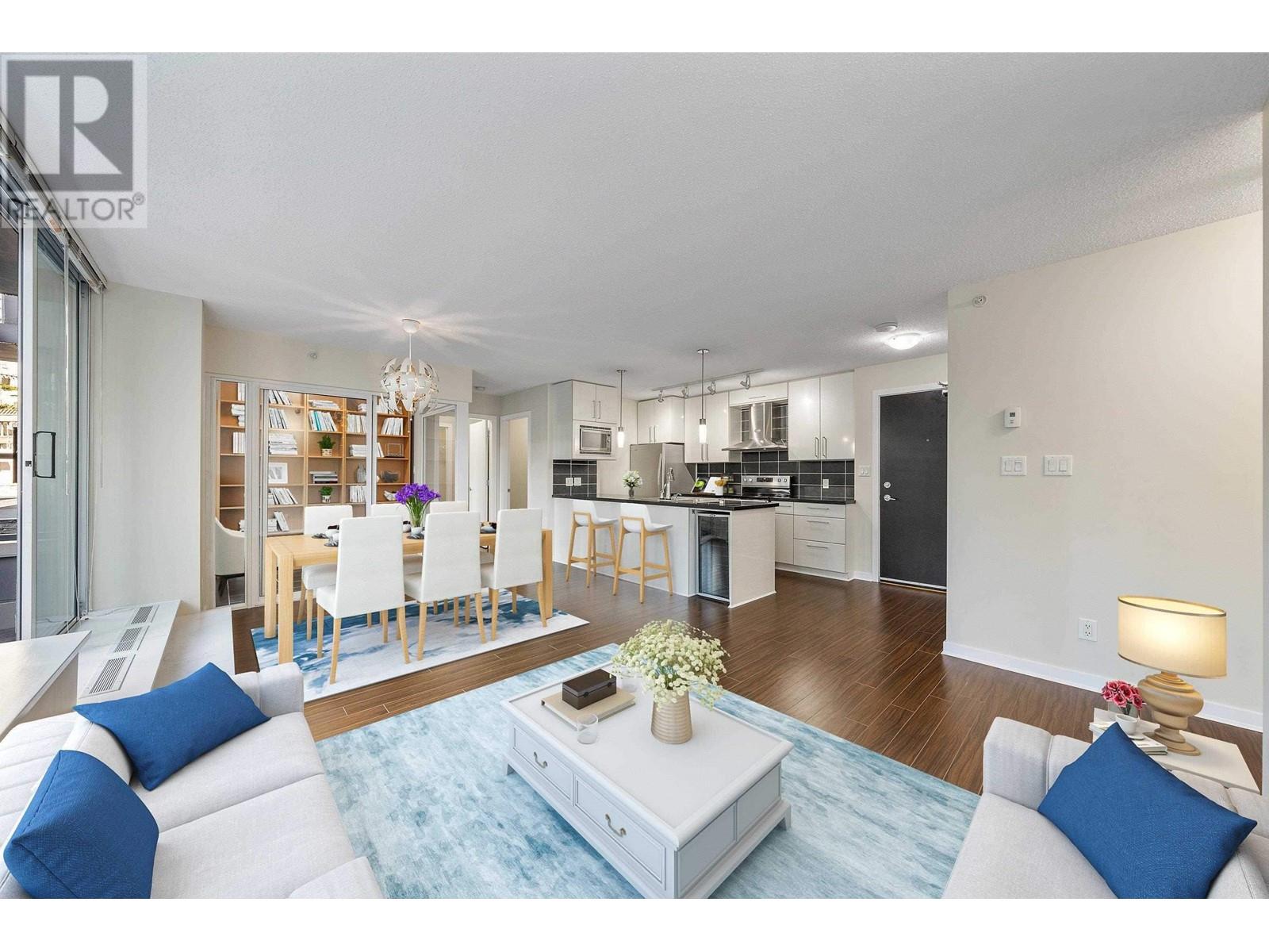 302 633 Abbott Street, Vancouver, British Columbia V6B 0J3 - Photo 2 - R2943599