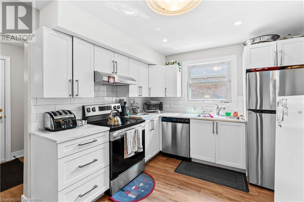 17 Prestwick Avenue, St. Catharines, Ontario  L2P 2E5 - Photo 14 - 40683099