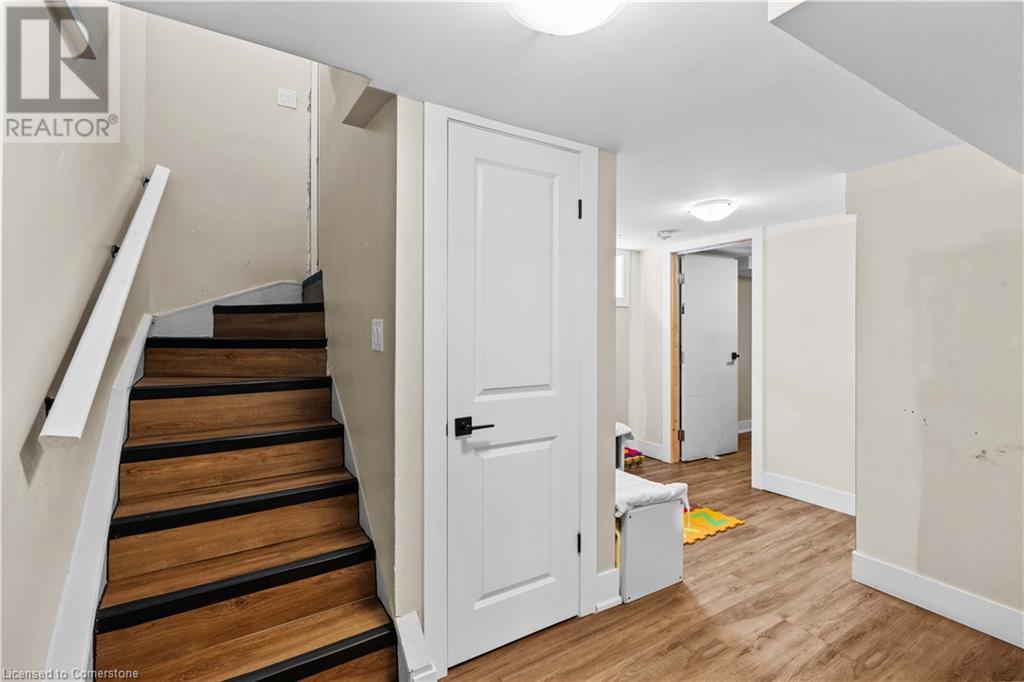 17 Prestwick Avenue, St. Catharines, Ontario  L2P 2E5 - Photo 27 - 40683099