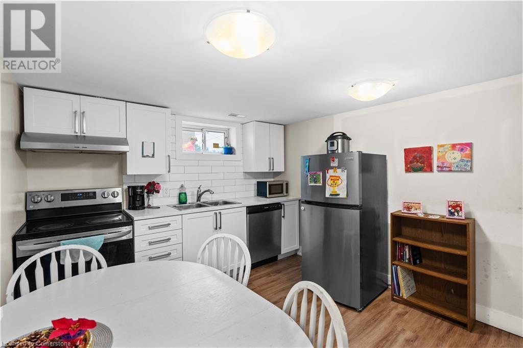 17 Prestwick Avenue, St. Catharines, Ontario  L2P 2E5 - Photo 34 - 40683099