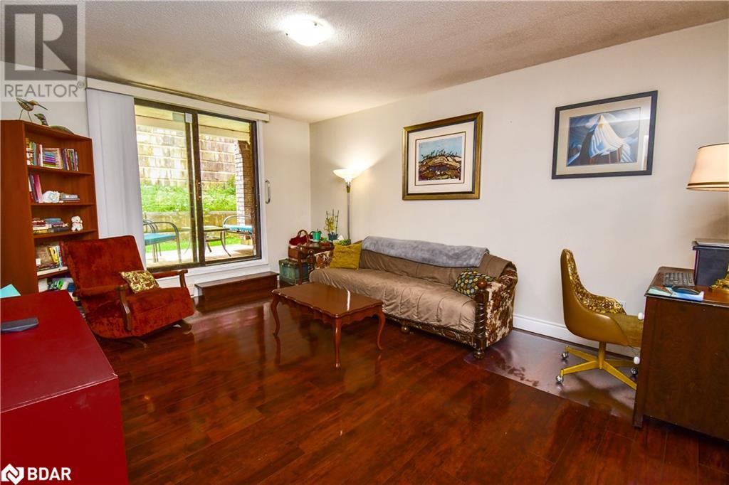 25 Meadow Lane Unit# 104, Barrie, Ontario  L4N 7K2 - Photo 8 - 40687816