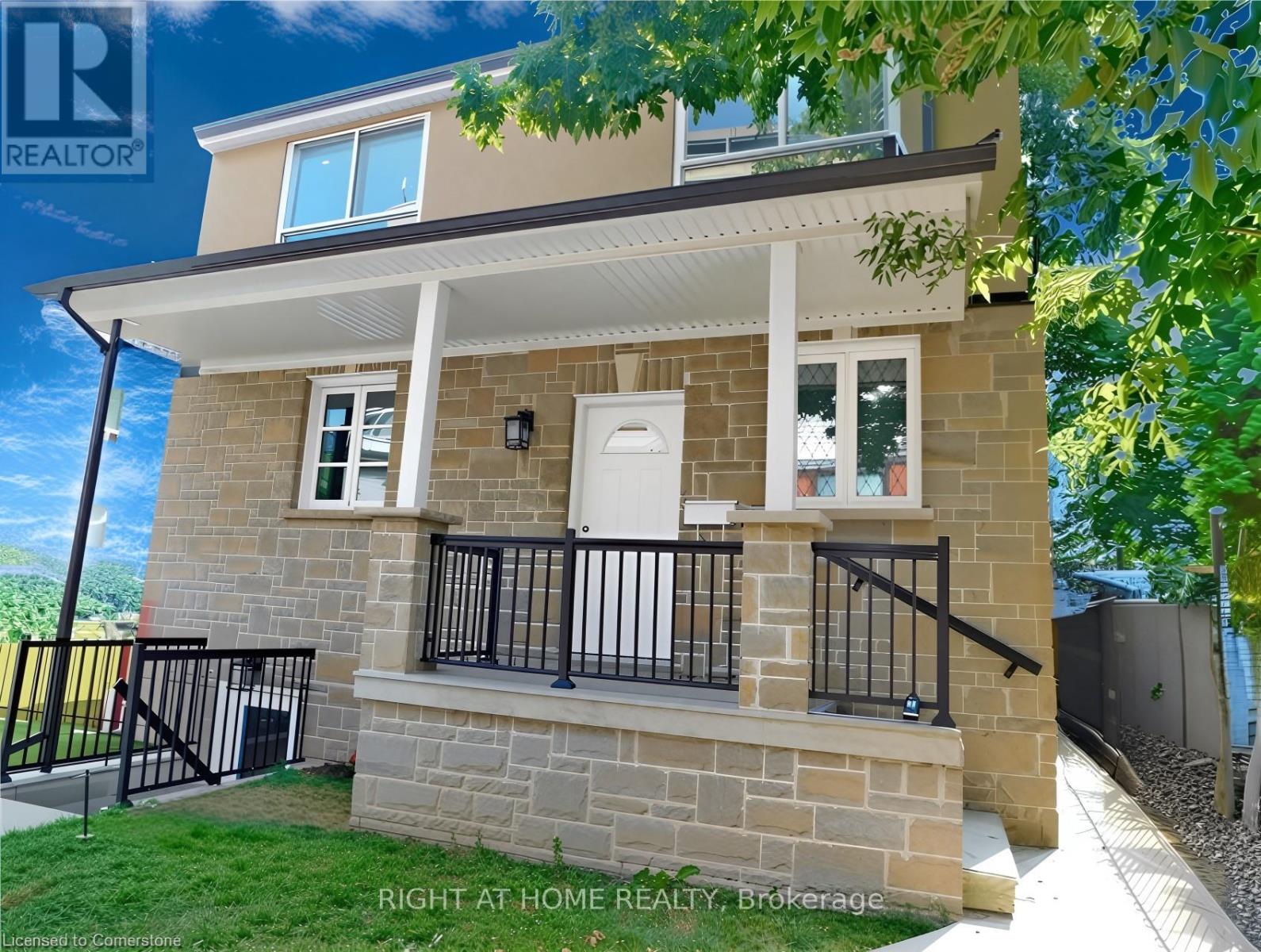 Property at 8 HARVEY STREET image 2