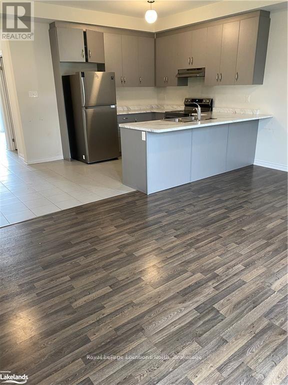 13 Albany Street, Collingwood, Ontario  L9Y 0G7 - Photo 8 - S11909142